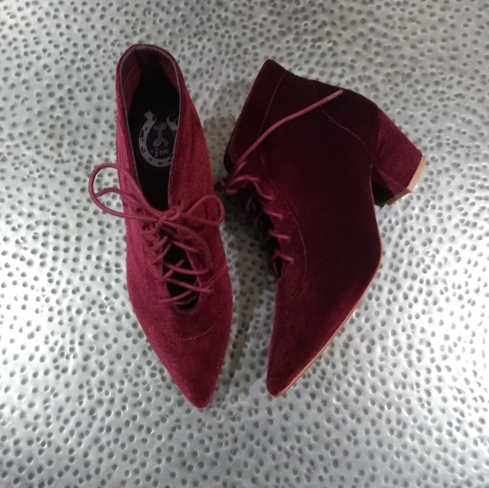 ♥️LAST PAIR♥️🌿VELVET BOOTIES🌿 - Picture 4 of 5